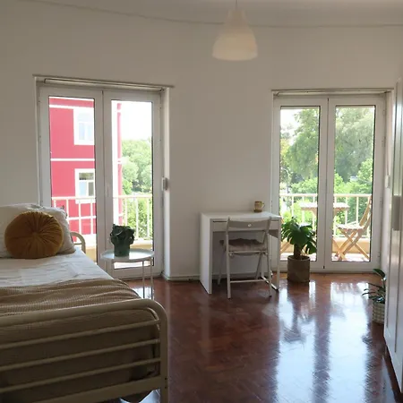 Homestay Cosmopolitan - Top Floor